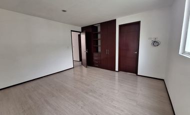 Casa en Renta en Lomas de Angelópolis II, cerca de Sonata