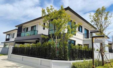 #ให้เช่าบริทาเนีย บางนา-สุวรรณภูมิ กม. 26  สไตล์ Modern British Luxury บ้านสวยพร้อมเข้าอยู่ รับลูกค้าต่างชาติ เดินทางสะดวก 📌☎️‼️