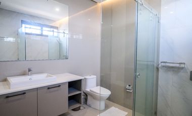 4BR 27 Annapolis Penthouse (330sqm) with 5T&B 6 Parking - FOR SALE