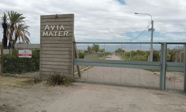 LOTE EN AVIA MATER BARRIO PRIVADO