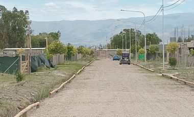 LOTE EN AVIA MATER BARRIO PRIVADO