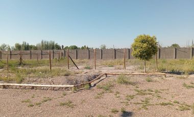LOTE EN AVIA MATER BARRIO PRIVADO