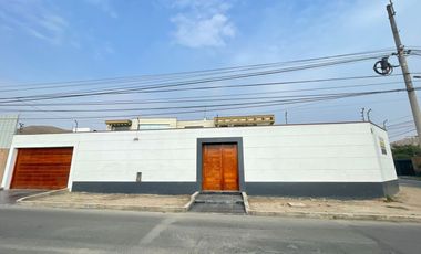 Oportunidad!! Casa En Venta Sol De La Molina, Excelente Ubicacion-Precio Negociable