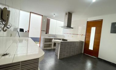 Oportunidad!! Casa En Venta Sol De La Molina, Excelente Ubicacion-Precio Negociable