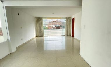 Oportunidad!! Casa En Venta Sol De La Molina, Excelente Ubicacion-Precio Negociable