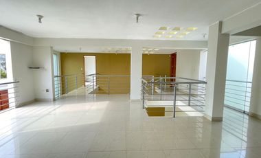Oportunidad!! Casa En Venta Sol De La Molina, Excelente Ubicacion-Precio Negociable