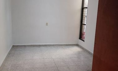 EXCELENTE UBICACION