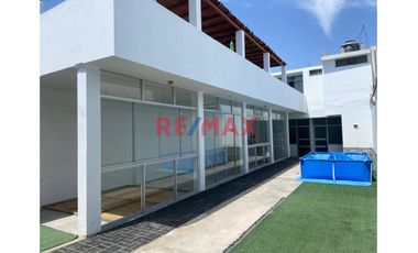Venta Casa Frente A Playa Cerro Azul