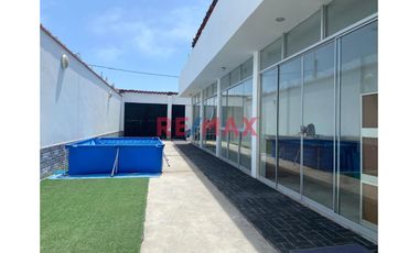 Venta Casa Frente A Playa Cerro Azul
