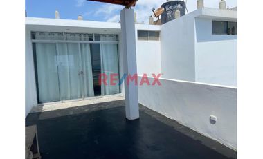 Venta Casa Frente A Playa Cerro Azul
