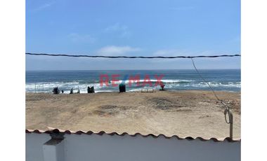 Venta Casa Frente A Playa Cerro Azul