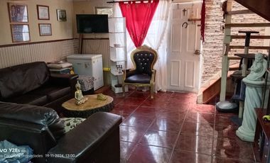 ¡Hermosa Casa Pareada en El Bosque!