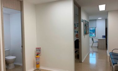48012 Consultorio Amoblado en arriendo en el sector Milla del Billon, Envigado