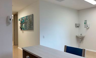 48012 Consultorio Amoblado en arriendo en el sector Milla del Billon, Envigado