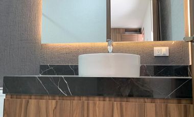 CASA CON 4 RECÁMARAS, 1 EN PLANTA BAJA EN LOMAS DE ANGELÓPOLIS