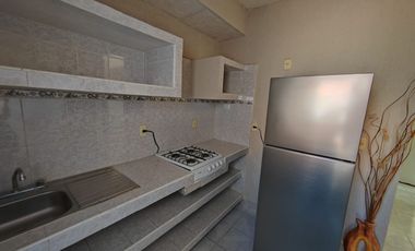 RENTA Casa con alberca atras de Plaza Patio Acapulco