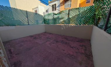 RENTA Casa con alberca atras de Plaza Patio Acapulco