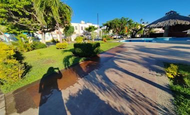 RENTA Casa con alberca atras de Plaza Patio Acapulco
