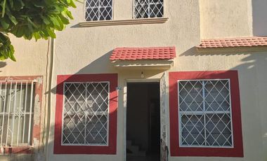 RENTA Casa con alberca atras de Plaza Patio Acapulco