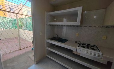 RENTA Casa con alberca atras de Plaza Patio Acapulco