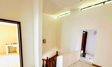 CASA EN VENTA VALLARTA UNIVERSIDAD GRAN OPORTUNIDAD DE INVERSIÓN !
