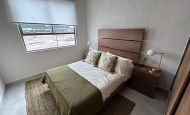 Linda casa en venta 3 recamaras cerca Univ Mondragón y Pqe Ind El Marques JF