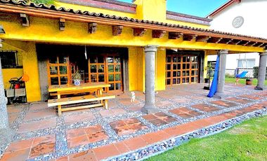 BÓVEDAS QUE INSPIRAN, ESPACIOS QUE ENAMORAN: RESIDENCIA DE UNA SOLA PLANTA CON GRAN JARDÍN Y TERRAZA EN EL CAMPANARIO