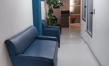 Se vende Clínica del Carmen en Apatzingán sobre Avenida Constitución de 1814