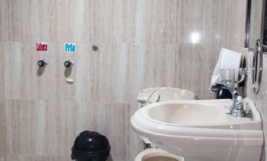 Se vende Clínica del Carmen en Apatzingán sobre Avenida Constitución de 1814