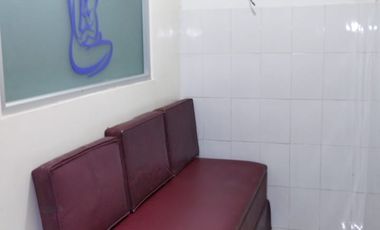 Se vende Clínica del Carmen en Apatzingán sobre Avenida Constitución de 1814