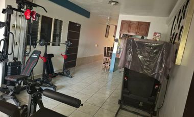 Se vende Clínica del Carmen en Apatzingán sobre Avenida Constitución de 1814