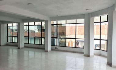 EN ALQUILER: LOCAL/OFICINA (estreno) 140 m² – 3er PISO – Callao