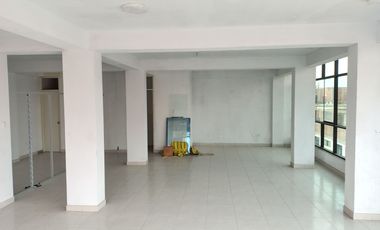 EN ALQUILER: LOCAL/OFICINA (estreno) 140 m² – 3er PISO – Callao