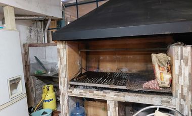 Hostal con Patentes más Casa Habitación