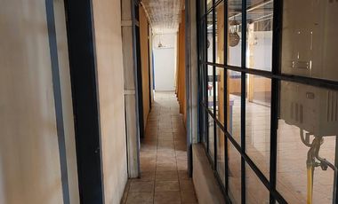 Hostal con Patentes más Casa Habitación