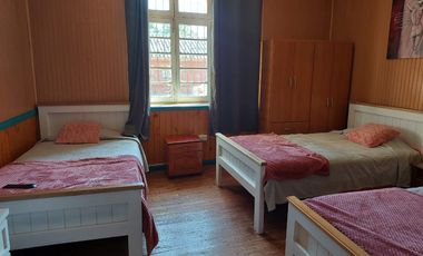 Hostal con Patentes más Casa Habitación