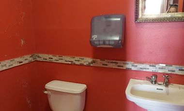 Hostal con Patentes más Casa Habitación