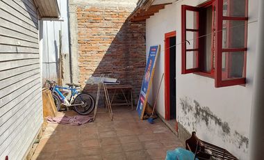 Hostal con Patentes más Casa Habitación