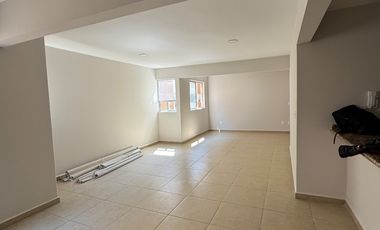 AMPLIO DEPARTAMENTO EN VENTA RECIEN REMODELADO