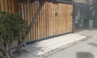 Vende Casa 3 dorm. Barrio Las Rosas