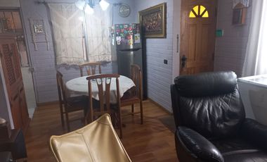 Vende Casa 3 dorm. Barrio Las Rosas
