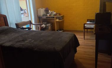 Vende Casa 3 dorm. Barrio Las Rosas