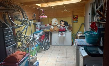 Vende Casa 3 dorm. Barrio Las Rosas