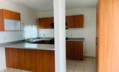 Se renta casa en Bonanza Metepec