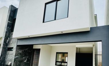 Casa en Venta Fraccionamiento Denali Rejon  $ 5,300,000