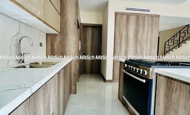 Casa en Venta Fraccionamiento Denali Rejon  $ 5,300,000