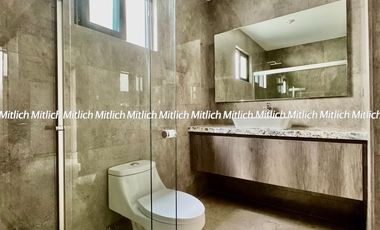 Casa en Venta Fraccionamiento Denali Rejon  $ 5,300,000