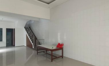 Disewa/Jual Rumah Mewah Ngagel Jaya Tengah III Baru Renovasi