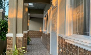 HOUSE FOR SALE/RENT