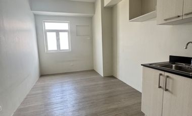 NEAR PGH CONDO FOR LEASE